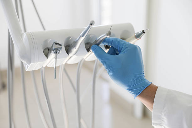 Professional Dental technician working in Alexandria city County, VA